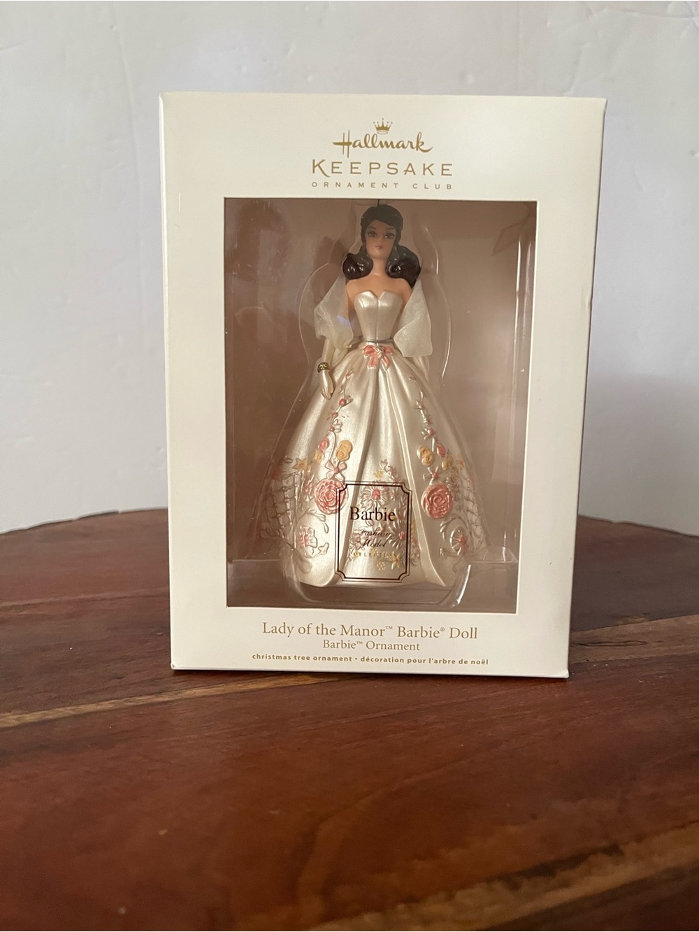 HALLMARK KEEPSAKE ORNAMENT CLUB LADY OF THE MANOR BARBIE DOLL BARBIE 2011 NIB